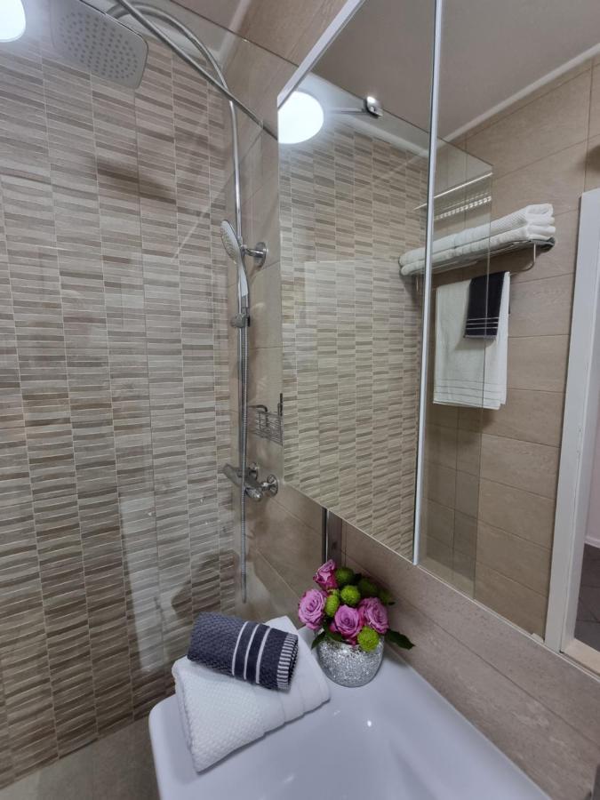 BlueSky Deluxe Apartment Free parking Dubrovnik Eksteriør bilde